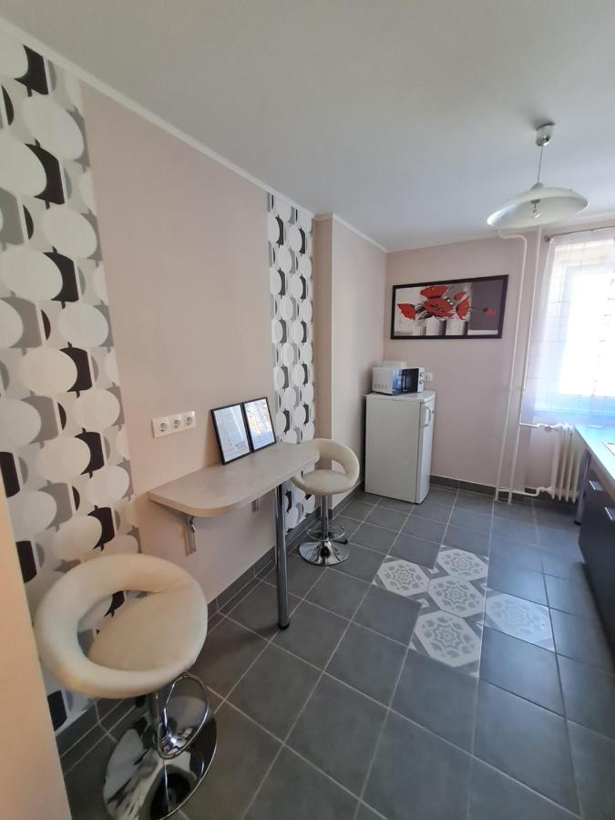 Tatabanya Ujvarosi Lakas Extérieur photo